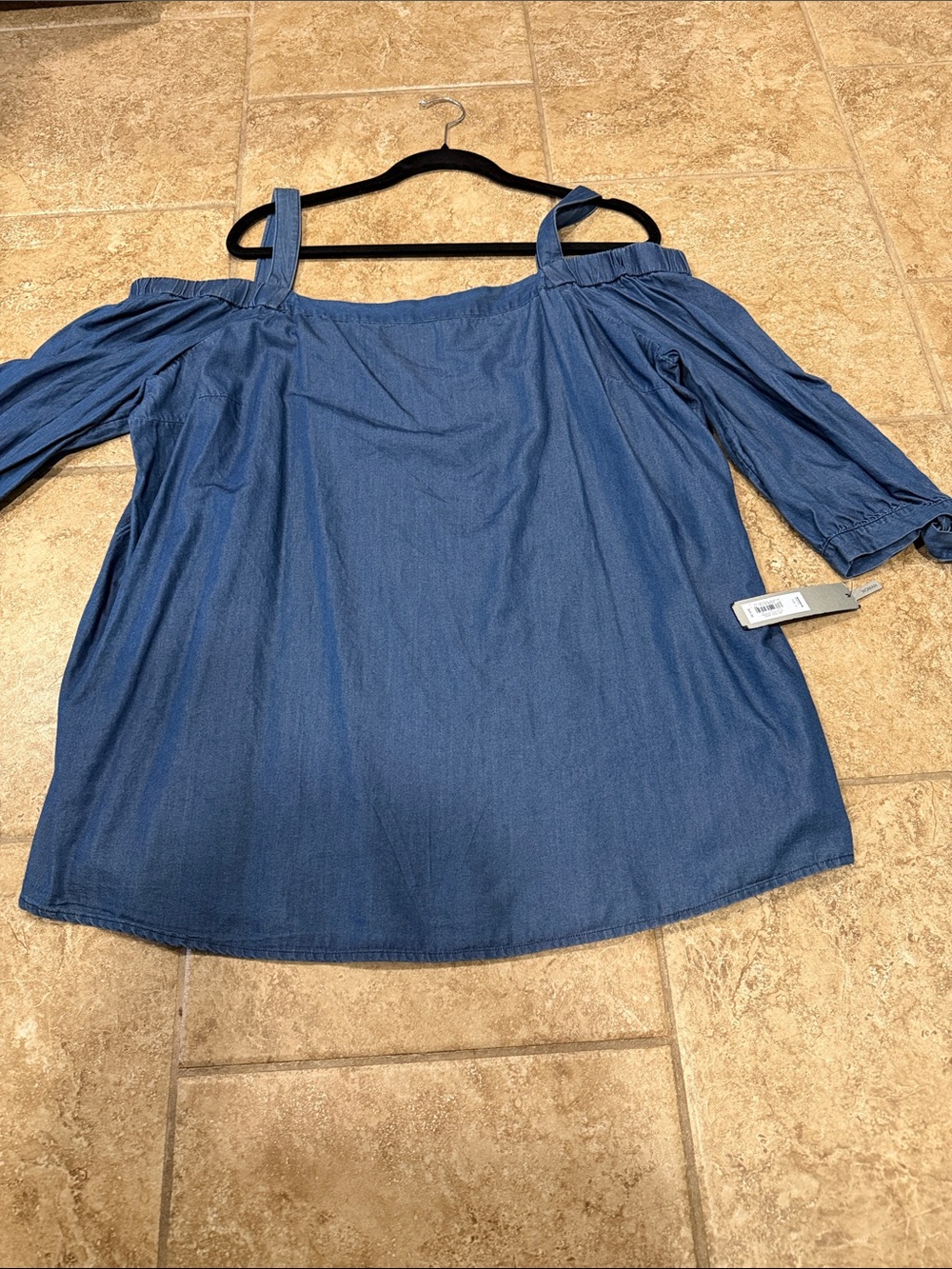 Jean off shoulder top 1X NWT